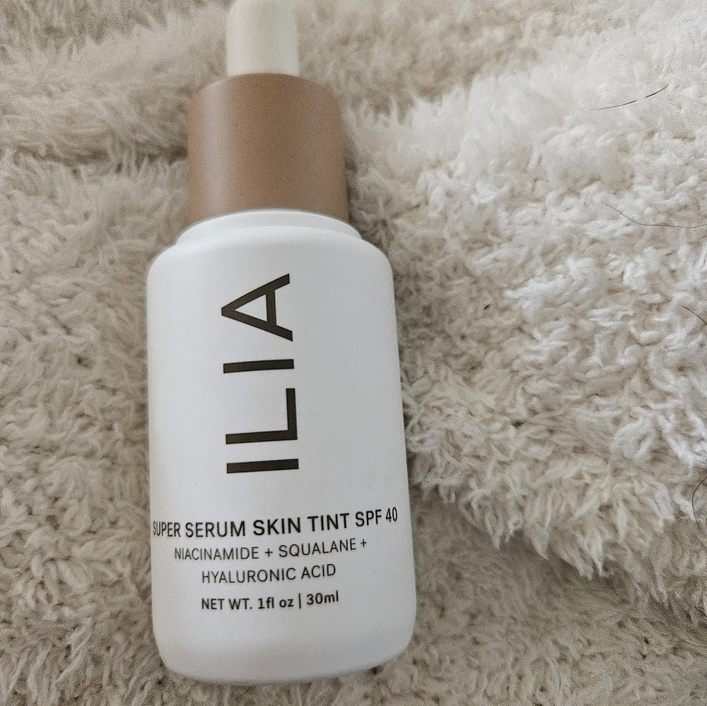 Ilia Beauty Super Serum Skin Tint SPF 40 shade ST7 Diaz